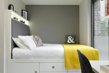 Barrie Studio - Image 1