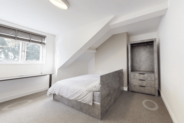 1 bed house, 1+ Rooms in 9 Bed Property, Hyde Park, Leeds, LS61AP - Image 15