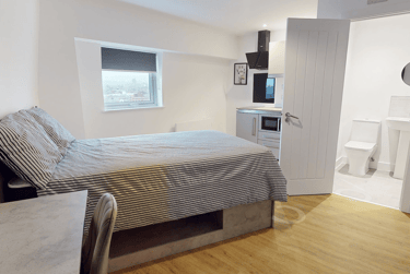 1 bed house, Lemyngton Street, City Centre, Loughborough, LE111UH - Image 1