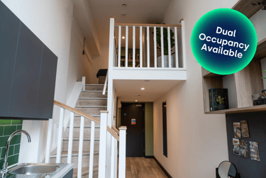 Gold Plus Loft Apartment - Image 1