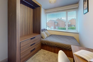 6 bed house, St Bedes Close, Nevilles Cross, Durham, DH14AB - Image 4