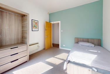 5 bed house, Hyde Terrace, Hyde Park, Leeds, LS29LN - Image 2