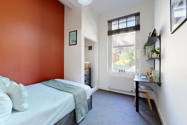 9 bed house, Moorland Avenue, Hyde Park, Leeds, LS61AP - Image 4