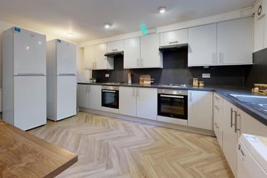 9 bed house, Moorland Avenue, Hyde Park, Leeds, LS61AP - Image 7