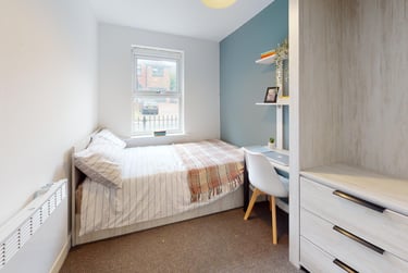 2 bed house, St Anns Court, Kirkstall, Leeds, LS53LF - Image 3