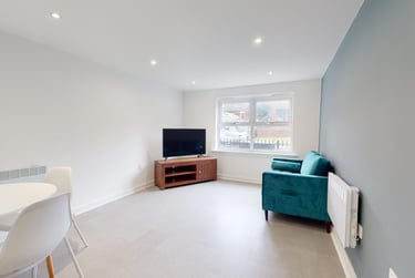 2 bed house, St Anns Court, Kirkstall, Leeds, LS53LF - Image 8