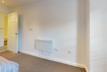 2 bed house, St Ann's Court, Kirkstall, Leeds, LS53LF - Image 5