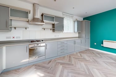 2 bed house, St Ann's Place, Kirkstall, Leeds, LS53LF - Image 6