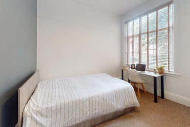 3 bed house, St Michaels Crescent, Headingley, Leeds, LS63AL - Image 2