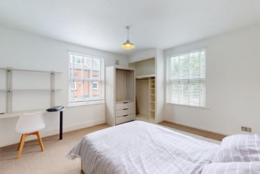 2 bed house, Vicarage Avenue, Kirkstall, Leeds, LS53HH - Image 1