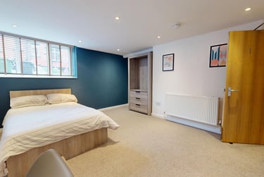 2 bed house, Village Avenue, Burley, Leeds, LS42NX - Image 2
