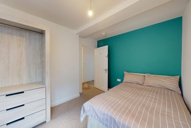 4 bed house, Yalta Court, Woodhouse, Leeds, LS29AG - Image 13