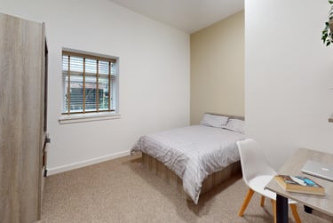 3 bed house, Hyde Terrace, Woodhouse, Leeds, LS29LN - Image 2