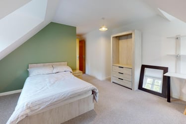 2 bed house, The Grange, Headingley, Leeds, LS62BY - Image 1