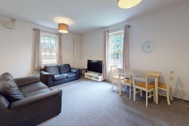 2 bed house, Buckingham House, Hyde Park, Leeds, LS61BL - Image 2