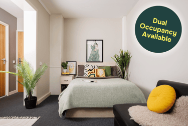 Premium Studio at St Peters Court, Midland Way, Lenton, Nottingham, NG73EU - Image 1