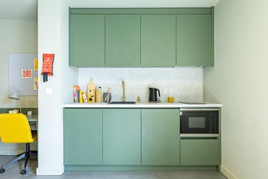 Premium Sky View Studio at The Store House, 9 Central Road, Hyde Park, Leeds, LS16BX - Image 4