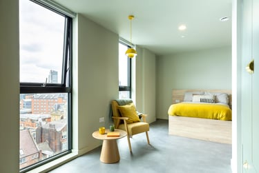 Superior Sky View Studio at The Store House, 9 Central Road, Hyde Park, Leeds, LS16BX - Image 2