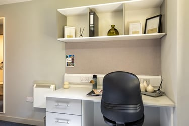 Silver Plus Ensuite - Image 6