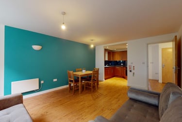 2 bed house, The Grange, Headingley, Leeds, LS62BY - Image 1