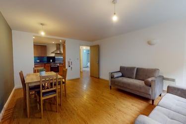 2 bed house, The Grange, Headingley, Leeds, LS62BY - Image 2