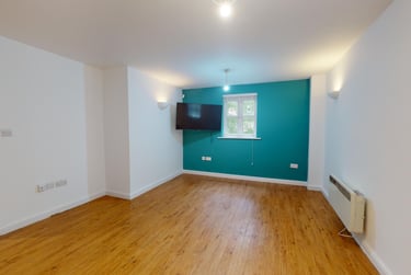 2 bed house, The Grange, Headingley, Leeds, LS62BY - Image 1