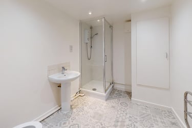 2 bed house, Hyde Terrace, Woodhouse, Leeds, LS29LN - Image 9