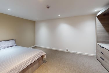 2 bed house, Hyde Terrace, Woodhouse, Leeds, LS29LN - Image 11