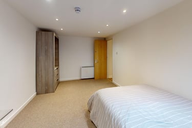 2 bed house, Hyde Terrace, Woodhouse, Leeds, LS29LN - Image 13