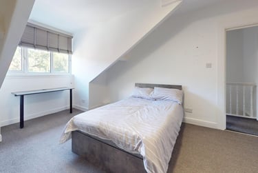9 bed house, Moorland Avenue, Hyde Park, Leeds, LS61AP - Image 3