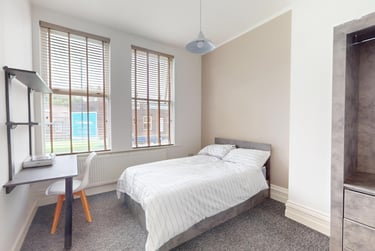 2 bed house, Regent Park Avenue, Rampart Road, Leeds, LS62AU - Image 5