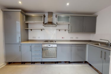 2 bed house, St Ann's Court, Kirkstall, Leeds, LS53LF - Image 3