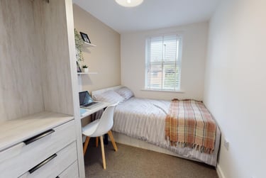 2 bed house, St Ann's Court, Kirkstall, Leeds, LS53LF - Image 4