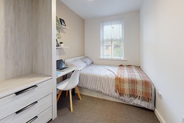 2 bed house, St Ann's Court, Kirkstall, Leeds, LS53LF - Image 10