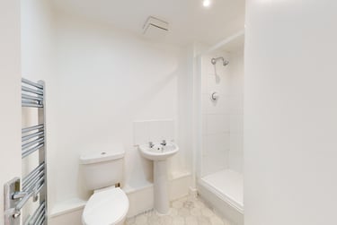 2 bed house, St Ann's Place, Kirkstall, Leeds, LS53LF - Image 10