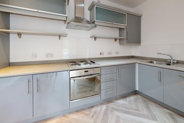 2 bed house, St Ann's Place, Kirkstall, Leeds, LS53LF - Image 11