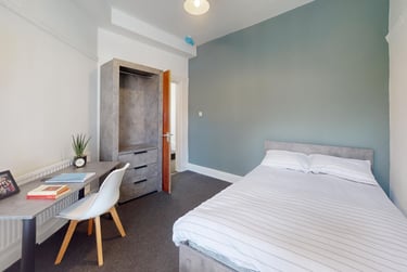 3 bed house, St Michaels Crescent, Headingley, Leeds, LS63AL - Image 1