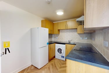 2 bed house, Yalta Court, Woodhouse, Leeds, LS29AG - Image 4