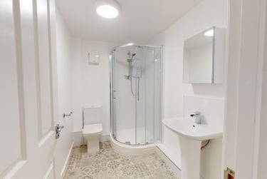 2 bed house, Yalta Court, Woodhouse, Leeds, LS29AG - Image 5