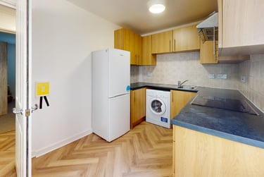 2 bed house, Yalta Court, Woodhouse, Leeds, LS29AG - Image 13