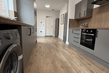 6 bed house, Lambert Street, Newland, Hull, HU52SH - Image 1