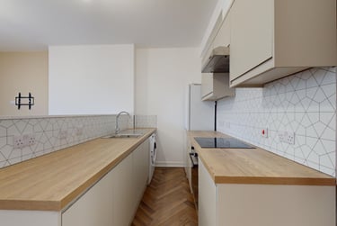 3 bed house, Hyde Terrace, Woodhouse, Leeds, LS29LN - Image 1