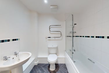 2 bed house, St Ann's Court, Kirkstall, Leeds, LS53LF - Image 4