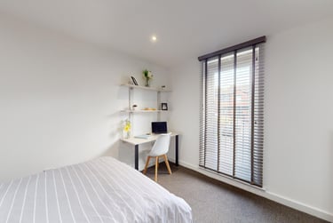 2 bed house, St Ann's Court, Kirkstall, Leeds, LS53LF - Image 5