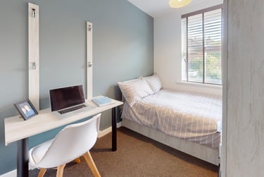 2 bed house, St Ann's Court, Kirkstall, Leeds, LS53LF - Image 13