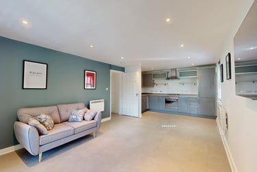 2 bed house, St Ann's Court, Kirkstall, Leeds, LS53LF - Image 3