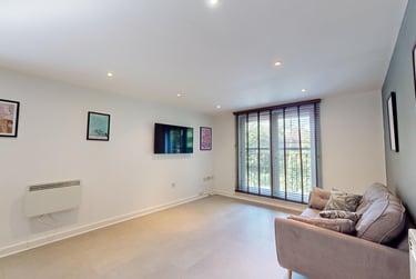 2 bed house, St Ann's Court, Kirkstall, Leeds, LS53LF - Image 4