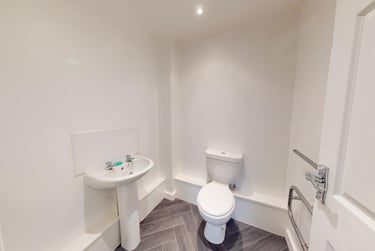 2 bed house, St Ann's Court, Kirkstall, Leeds, LS53LF - Image 9