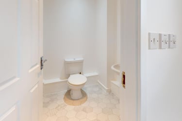 2 bed house, St Ann's Place, Kirkstall, Leeds, LS53LF - Image 12