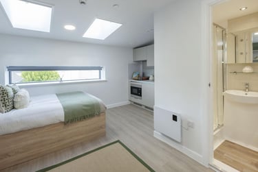 Top Floor Classic Studio at Waterloo House, Fawcett Street, City Centre, York, YO104GB - Image 7